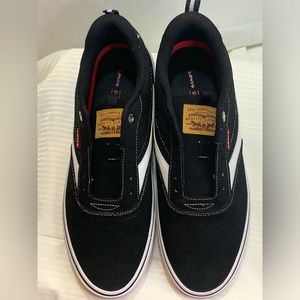 Levis Mens Perforated Faux-Leather Low Top Skate Sneakers EUC. NO LACES.Sz13